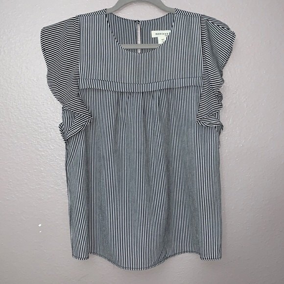 Monteau Los Angeles Womans Micro striped black/white size Small. Ruffle sleeve - Picture 1 of 11